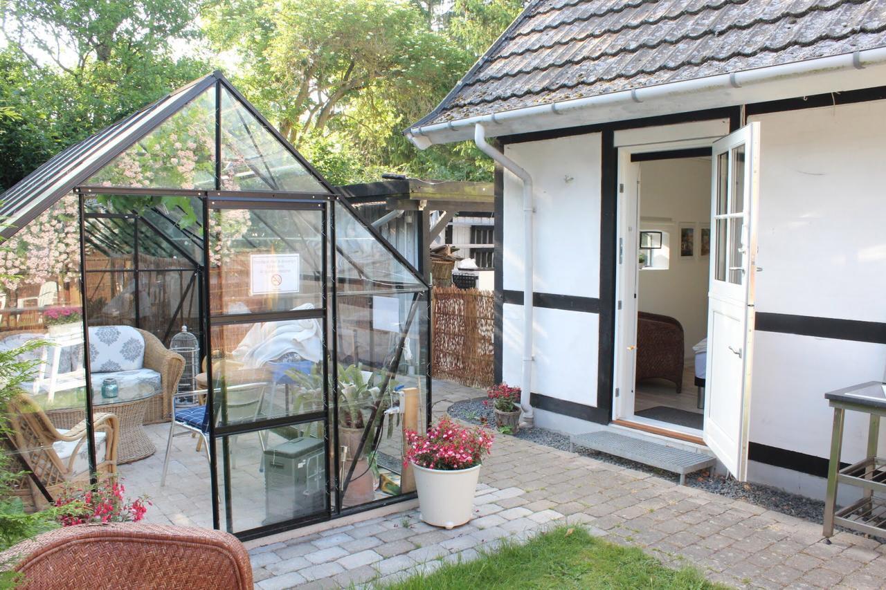 Piccobello Bed & Breakfast Valloby Koge Exteriör bild